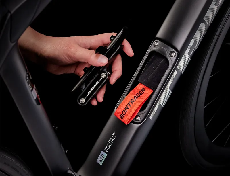 Trek Domane SLR 7 Gen 4 Carbon Road Bike 2024 in Smoke-7